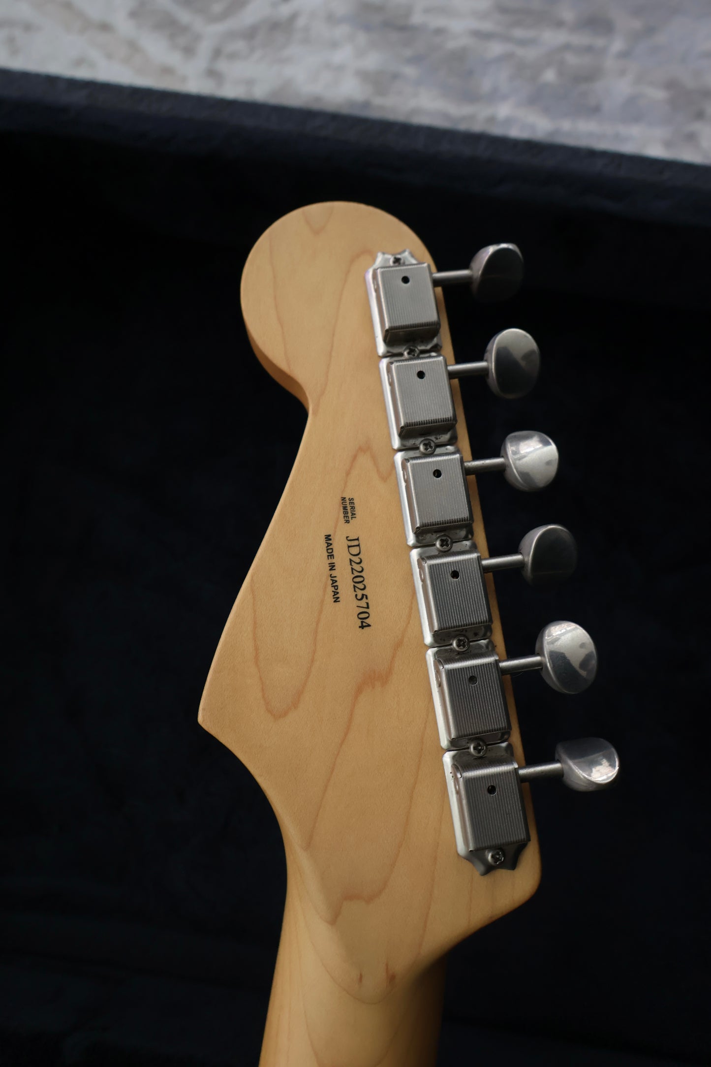 Fender Japan Hybrid II Stratocaster Maple Vintage Natural (used)