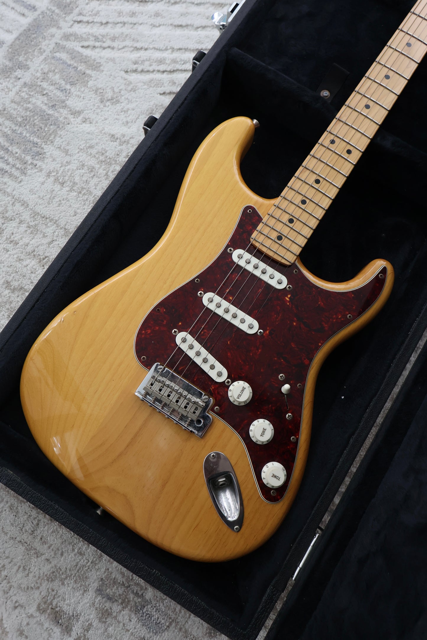 Fender Japan Hybrid II Stratocaster Maple Vintage Natural (used)