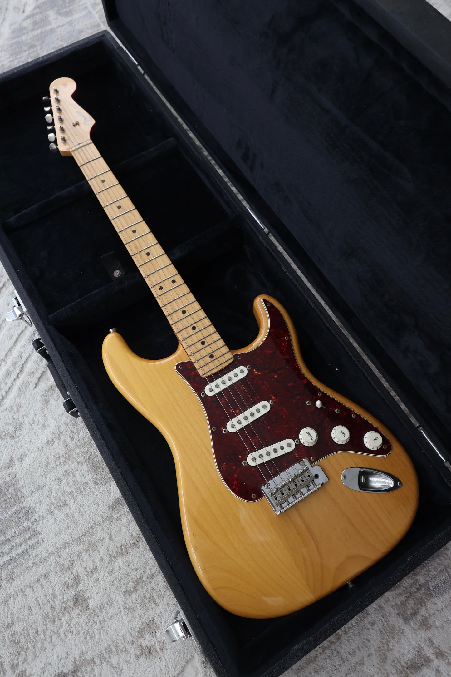 Fender Japan Hybrid II Stratocaster Maple Vintage Natural (used)