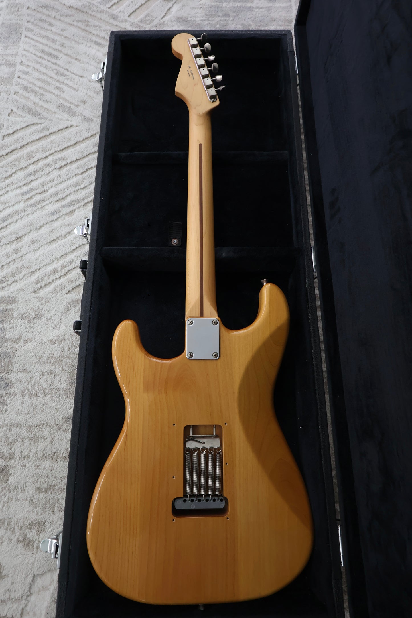 Fender Japan Hybrid II Stratocaster Maple Vintage Natural (used)