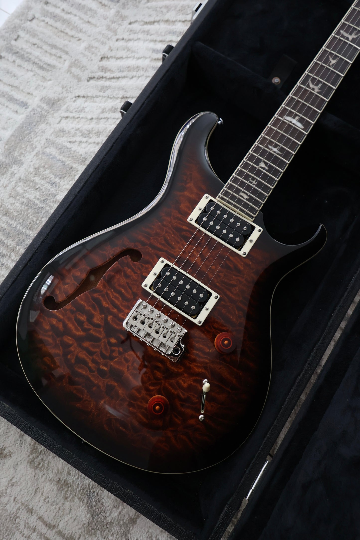PRS Custom 22 SE Semi Hollow Quilt Black Gold Burst
