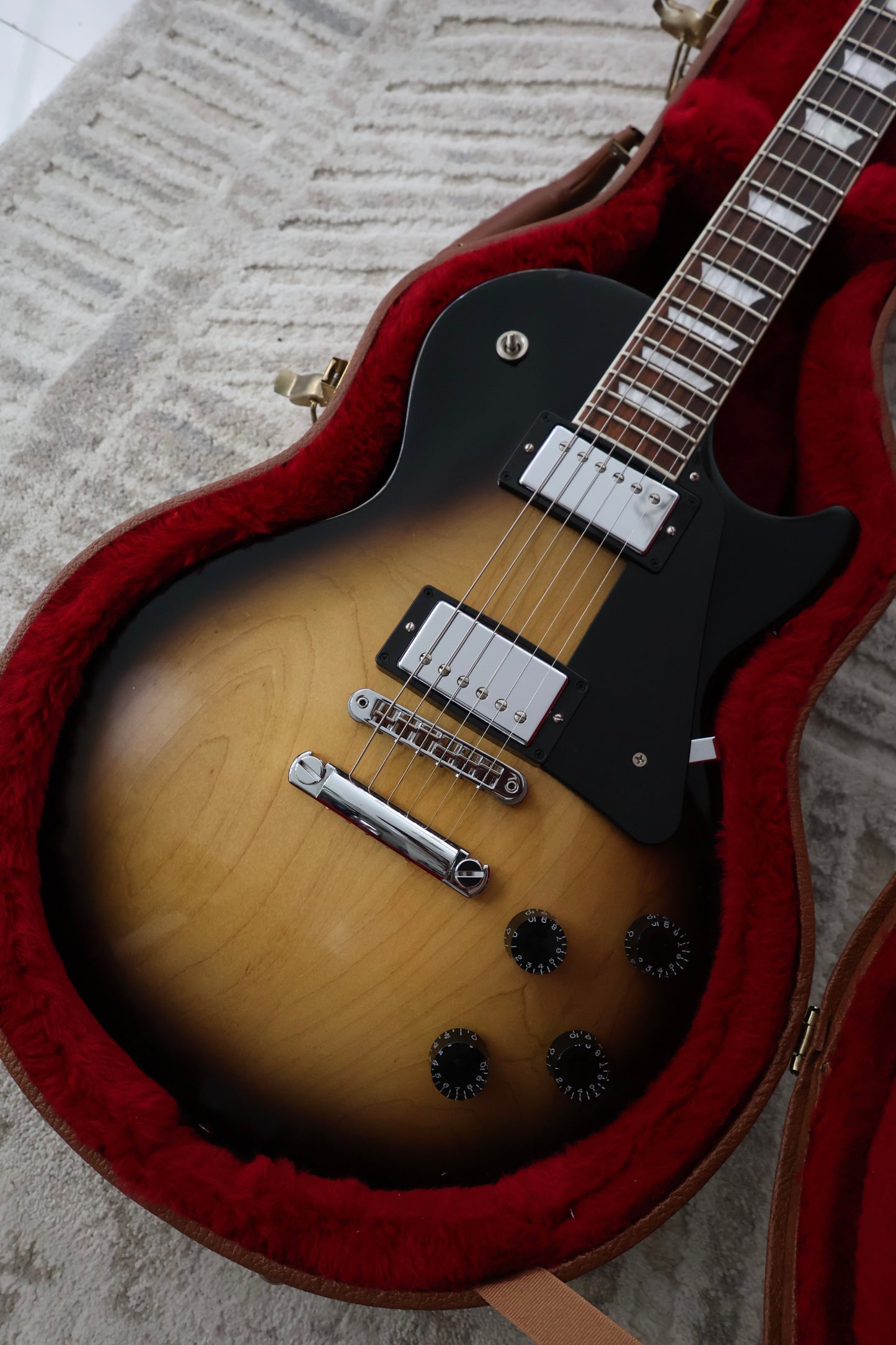 Gibson Les Paul Studio Sunburst