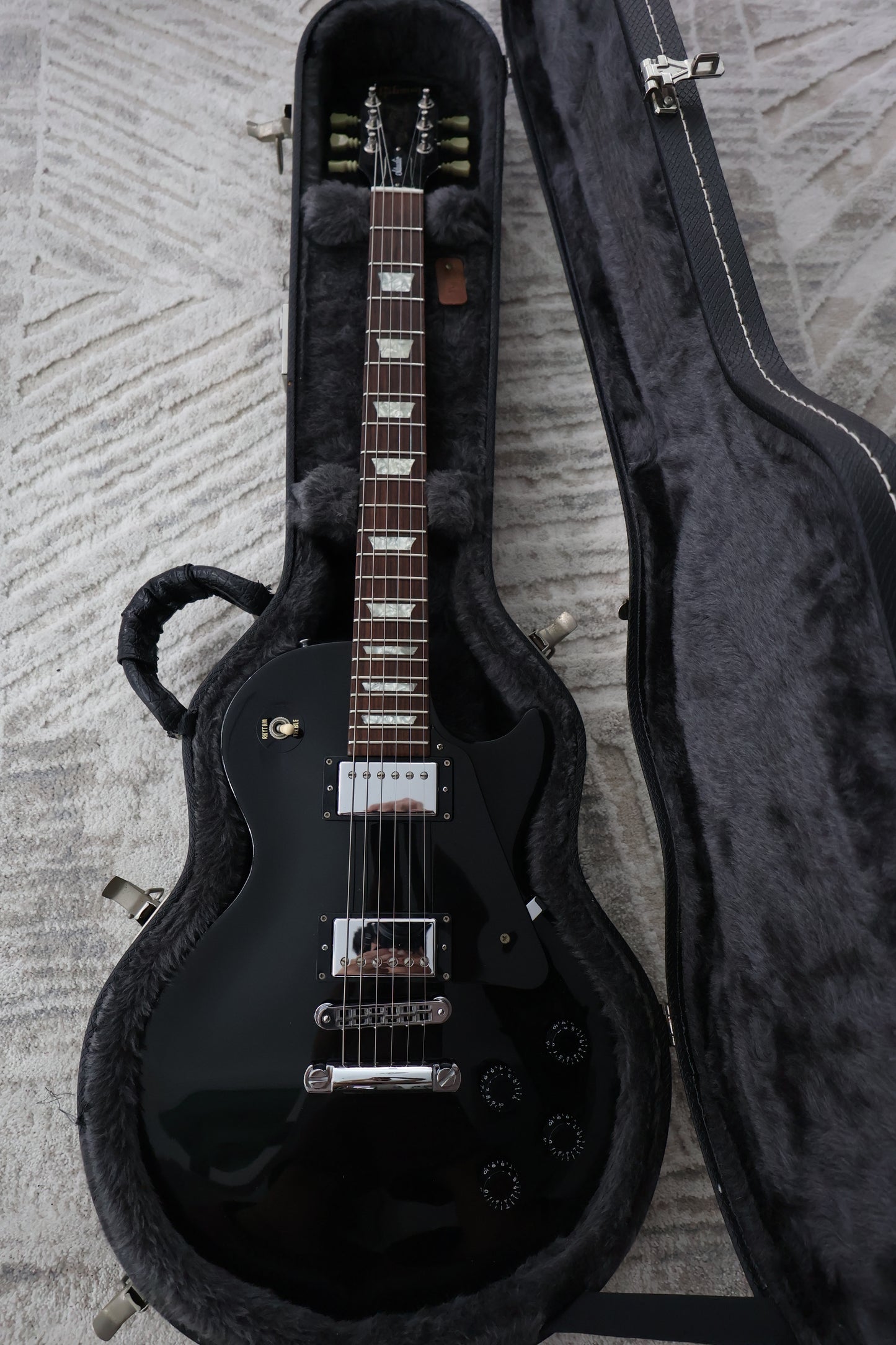 Gibson Les Paul Studio Ebony (used) with Hardcase